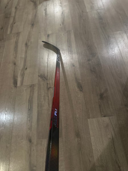 Senior CCM Jetspeed FT8 Pro Right Handed Hockey Stick P29 (New)