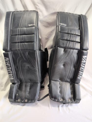 30" Vaughn Pro V Elite Goalie Leg Pads (Used)