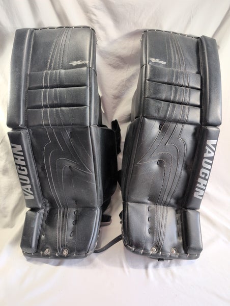 30" Vaughn Pro V Elite Goalie Leg Pads (Used)