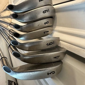 Men's Callaway Steelhead X-14 Right Handed Iron Set 9 Pieces Steel Shaft (Used)