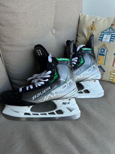 Tyler seguin Bauer hyperlite skates