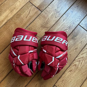 Bauer hockey gloves