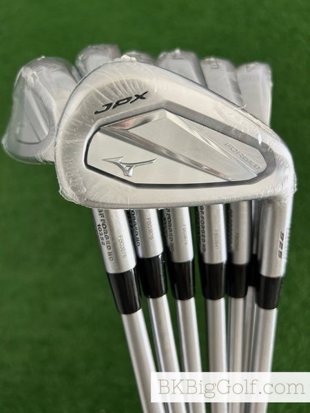 NEW Mizuno JPX 925 Forged Iron Set 4-P / KBS Tour C-Taper Lite 110 Stiff