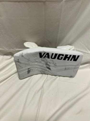 Demo Vaughn V10 Pro Carbon Full Right Blocker