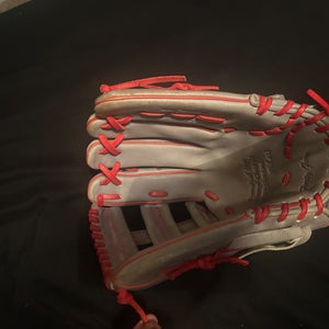 2024 44 Pro RH Outfield Signature Series Baseball Glove 12.75" (Used)