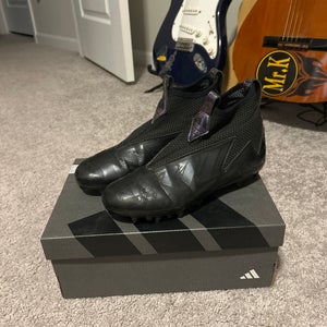 Black Unisex Youth Size M 6.0 (W 7.0) Adidas Molded Cleats Cleats (Used)