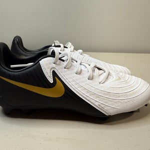 Size 5 Men’s Nike Phantom GX II Academy FG/MG Soccer Cleats White
