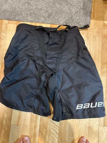 Medium Senior Bauer Supreme Shell Hockey Pants (New)