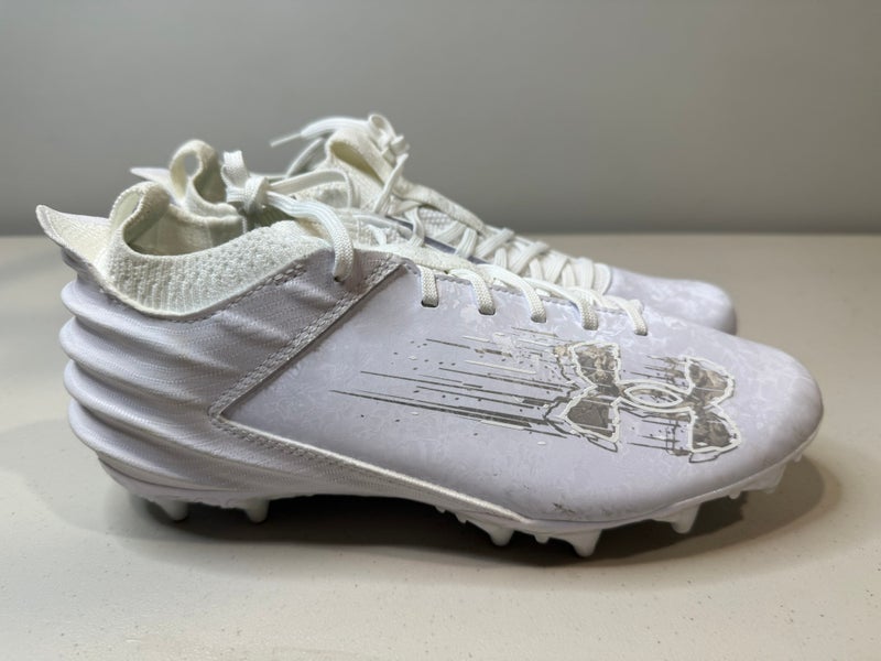 Size 8 Men’s Under Armour Blur Smoke 2.0 MC Football Cleats White Silver
