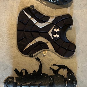 Under Armour Catcher's Set With Rawlings Rolling Bag(Used)