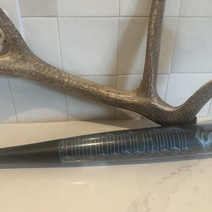 NIW 2025 Louisville Slugger Omaha 33/30 (-3) BBCOR Baseball Bat