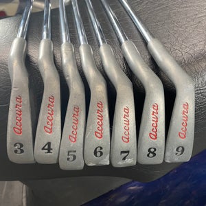 Accura ladies WTS-600 RH iron set