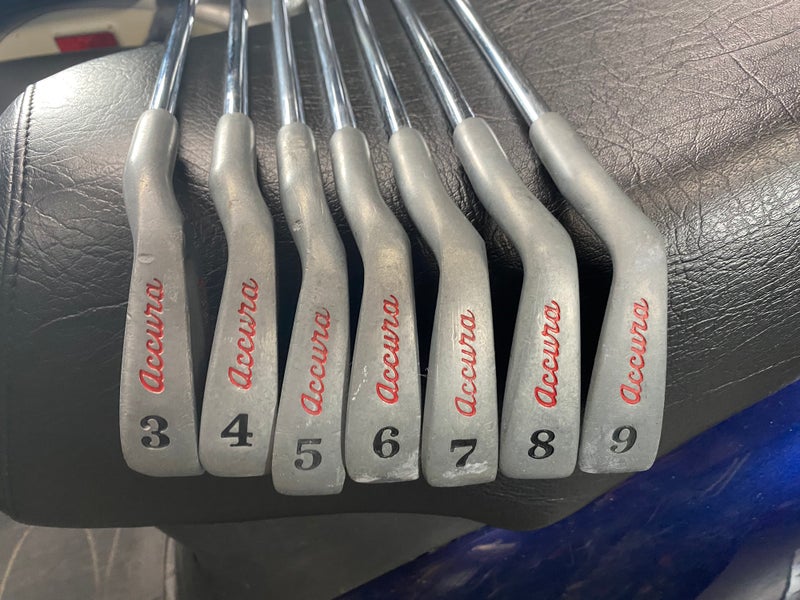 Accura ladies WTS-600 RH iron set