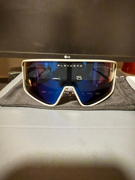 Blenders Sunglases