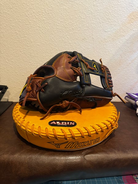 Mizuno RH Infield Classic Pro Soft Baseball Glove 11.75" (Used)
