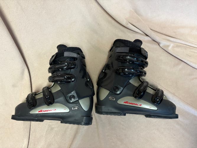 Unisex Nordica All Mountain T 3.1W Ski Boots (Used)