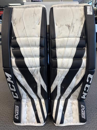 Used CCM EXTREME FLEX III 34+2 Goalie Leg Pads Senior White 34" 11858-S000077219