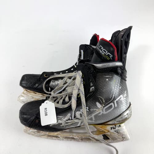 Used Bauer Vapor Hyper Lite Skates | Size 8.5 Fit 1 | R108