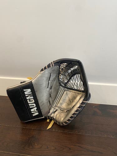 Vaughn V9 Pro Carbon Regular Pro Stock (Used)