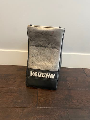 Vaughn V9 Pro Carbon Regular Pro Stock (Used)