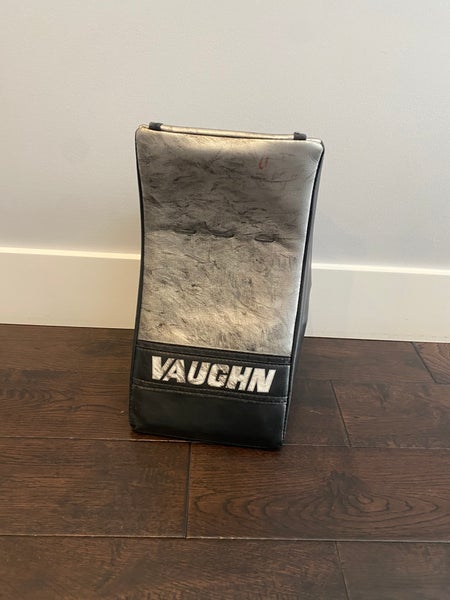 Vaughn V9 Pro Carbon Regular Pro Stock (Used)