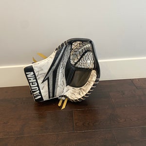 Vaughn V9 Pro Carbon Regular Pro Stock (Used)