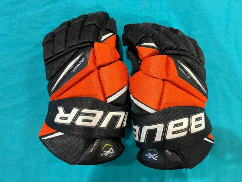 Black Junior Bauer Vapor 2X Pro Gloves 12" (Used)