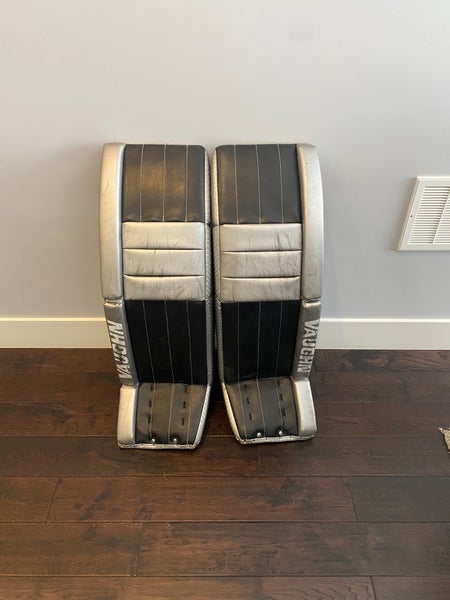 35" Vaughn Velocity V9 Goalie Leg Pads Pro Stock (Used)