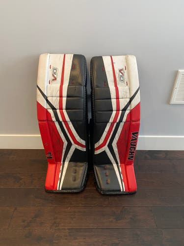 36" Vaughn V10 Pro Carbon Goalie Leg Pads Pro Stock (Used)