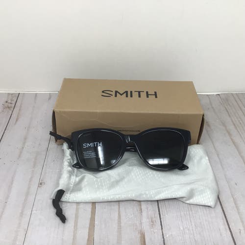 Smith Caper Black Frame Unisex Sunglasses Polarized Gray Green Lens(Used)