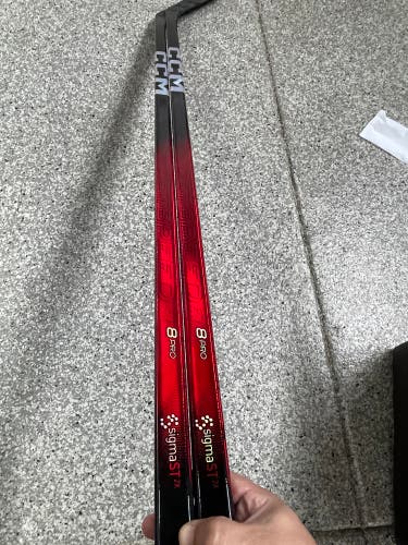 2 Pack Intermediate CCM Jetspeed FT8 Pro Right Handed Hockey Stick P28 (New)