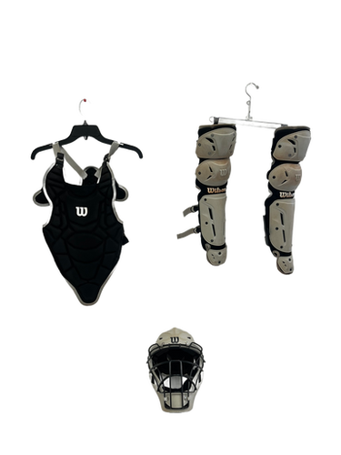 Used Wilson EZ Gear L-XL Catchers Set Grey And Black 11692-S000138742