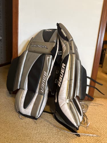 34"  Bauer Vapor 2X Goalie Leg Pads (Used)
