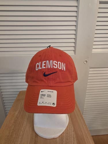 NWT Clemson Tigers Nike Heritage86 Strapback Hat NCAA