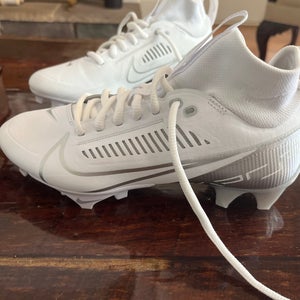 Men's Size M 4.5 (W 5.5) Nike Low Top Molded Cleats (New)