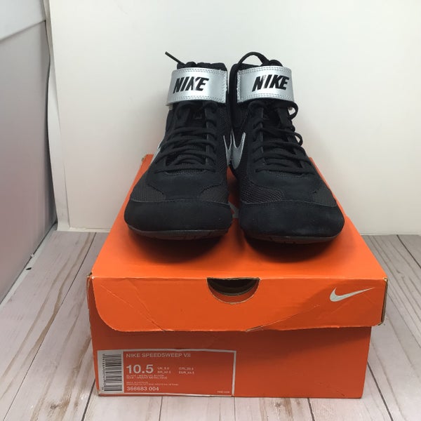 Nike Men’s SpeedSweep VII Wrestling Shoes Black Silver Size 10.5(Used)