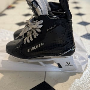 Bauer Supreme Shadow Skates Fit 2 Size 8