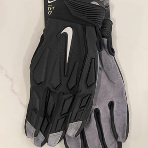 NWT men's 3XL nike D-TACK 6.0 Padded Lineman Black/White Football Gloves