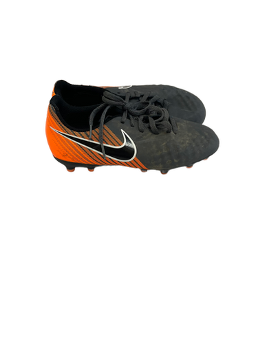 Used Nike MAGISTA Soccer Cleats Charcoal And Orange Junior 03.5 11692-S000138493