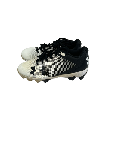 Used Under Armour LEADOFF BB/SB Cleats Black And White Junior 02.5 11692-S000138524