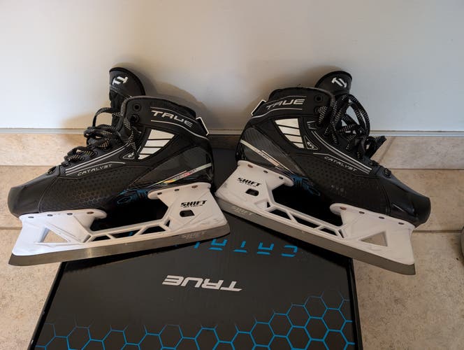 2024 True Catalyst 9X4 Hockey Goalie Skates Regular Width 9 (Used)