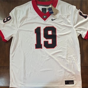 Nike Georgia Bulldogs #19 Brock Bowers White Jersey. Adult XL—NWT