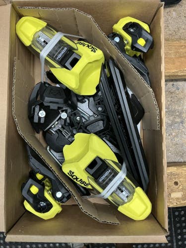 Marker Squire 11 Black/Yellow 90mm 24/25