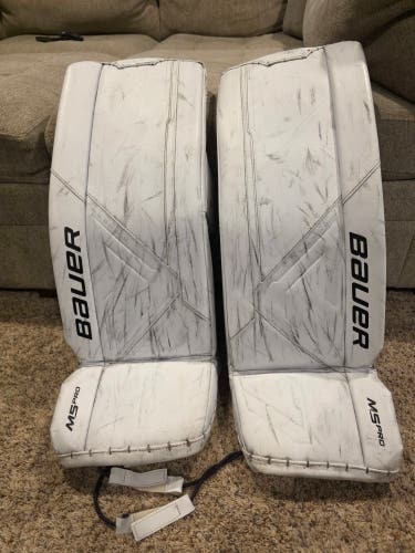 31" Bauer Supreme M5 Pro Goalie Leg Pads (Used)