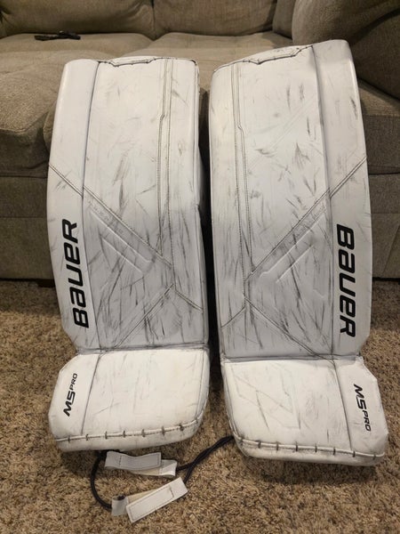 31" Bauer Supreme M5 Pro Goalie Leg Pads (Used)