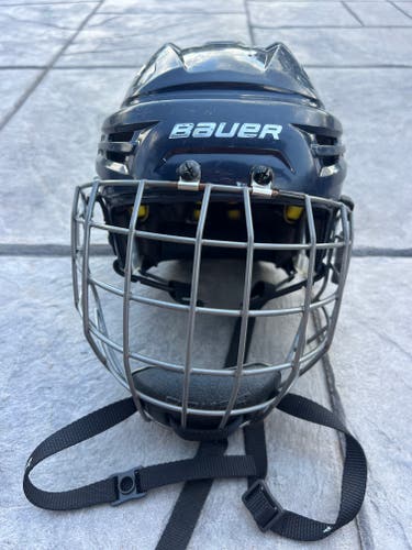 Medium Bauer Re-Akt Helmet (Used)