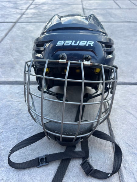 Medium Bauer Re-Akt Helmet (Used)