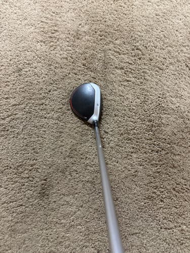 TaylorMade M5 Left Hand Fairway Wood Regular Flex 5 Wood (Used)