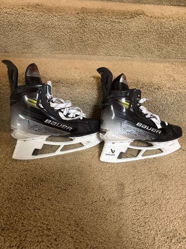 Bauer Vapor Hyperlite 2 Hockey Skates 8 (New)