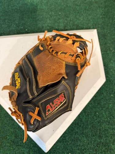 All Star RH CM3030 Catcher's Glove 32.5" (Used)
